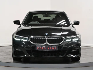 BMW 3 Series Image 6