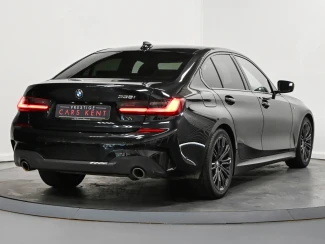 BMW 3 Series Image 8