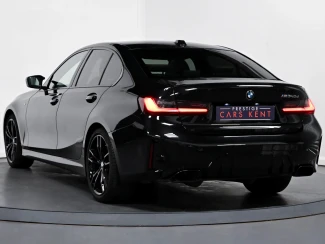 BMW 3 Series Image 3