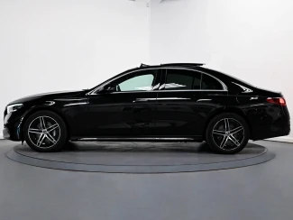 Mercedes-Benz E Class Image 4