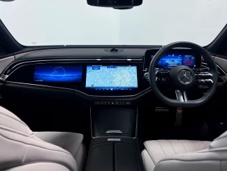 Mercedes-Benz E Class Image 2