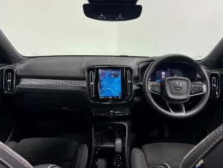 Volvo XC40 Image 2