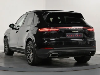 Porsche Cayenne Image 3
