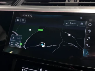 Audi e-tron Image 7