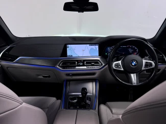 BMW X5 Image 2