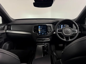 Volvo XC90 Image 2
