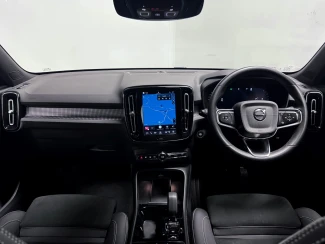 Volvo XC40 Image 2