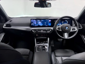 BMW 3 Series Image 2