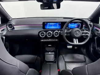 Mercedes-Benz CLA Image 2