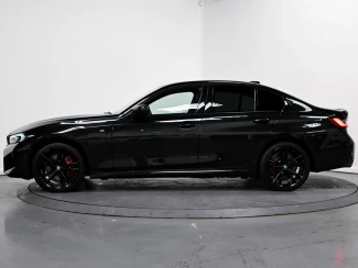 BMW 3 Series Image 4