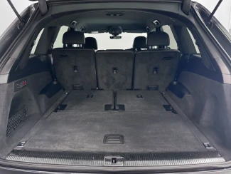 Audi Q7 Image 7