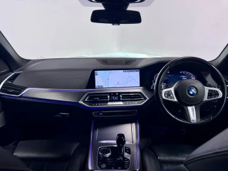 BMW X5 Image 2