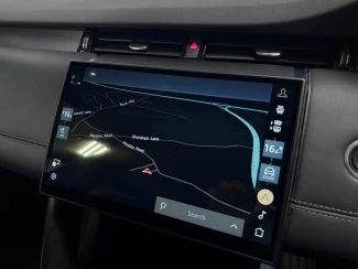 Land Rover Discovery Sport Image 8