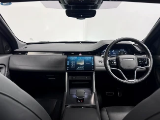 Land Rover Discovery Sport Image 2