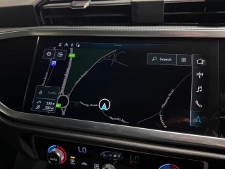 Audi Q3 Image 8