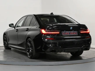 BMW 3 Series Image 3
