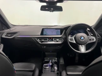 BMW 2 Series Image 2