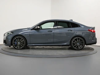 BMW 2 Series Image 4