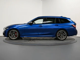 BMW 3 Series Image 4