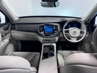 Volvo XC90 Image 2