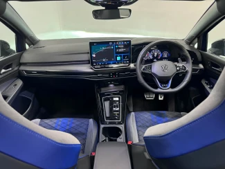 Volkswagen Golf Image 2