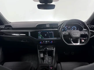 Audi Q3 Image 2