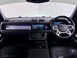 Land Rover Defender 90 Image 2