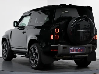 Land Rover Defender 90 Image 3