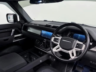 Land Rover Defender 90 Image 7
