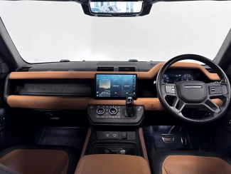 Land Rover Defender 110 Image 2