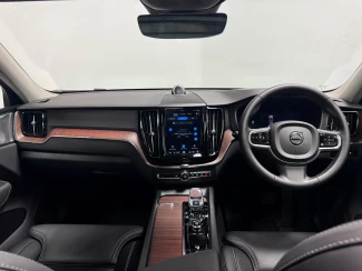 Volvo XC60 Image 2