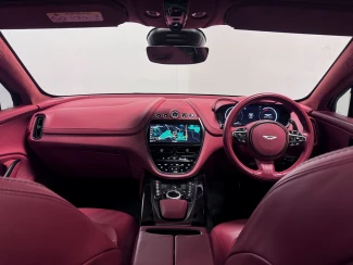 Aston Martin DBX Image 2