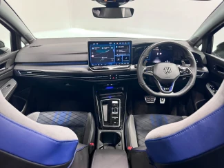 Volkswagen Golf Image 2