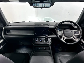 Land Rover Defender 110 Image 2