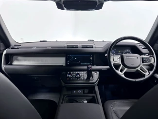 Land Rover Defender 110 Image 2