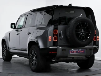Land Rover Defender 110 Image 3