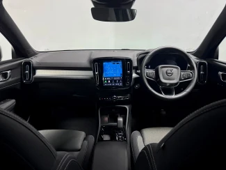 Volvo XC40 Image 2