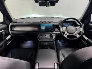 Land Rover Defender 110 Image 2