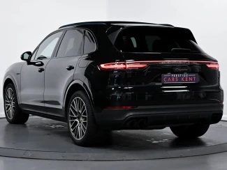 Porsche Cayenne Image 3