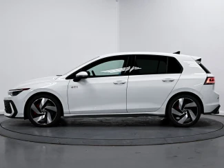 Volkswagen Golf Image 4
