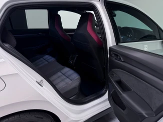 Volkswagen Golf Image 8