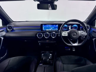 Mercedes-Benz A Class Image 2