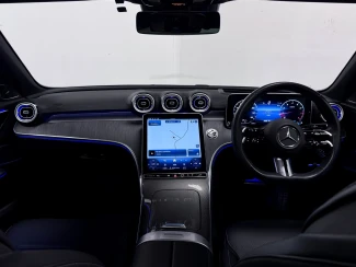Mercedes-Benz C Class Image 2