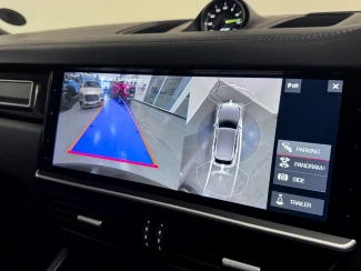 Porsche Cayenne Image 8