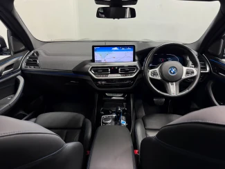 BMW iX3 Image 2