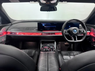 BMW i7 Image 2