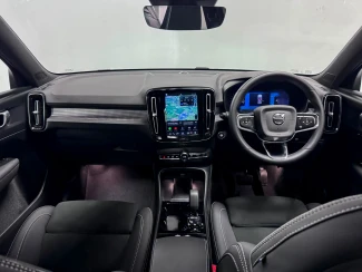 Volvo XC40 Image 2