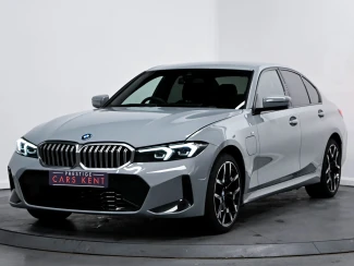 BMW 3 Series Image 6