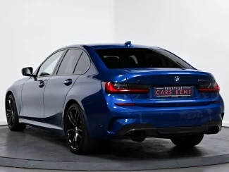 BMW 3 Series Image 3