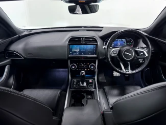 Jaguar XE Image 2